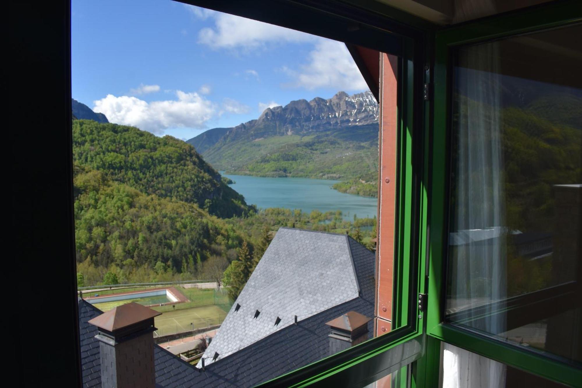 Argualas Triplex Con Piscina Panticosa Bagian luar foto